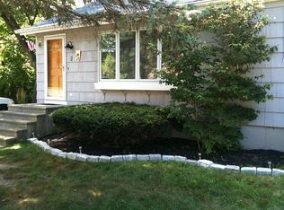 2 Middle Rd, Amesbury, MA 01913