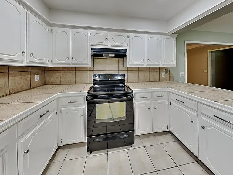 1817 Tim Dr — Photo 6
