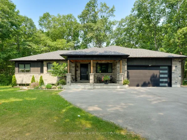 34 Oakwood Ave, Tiny, ON L9M 0J2