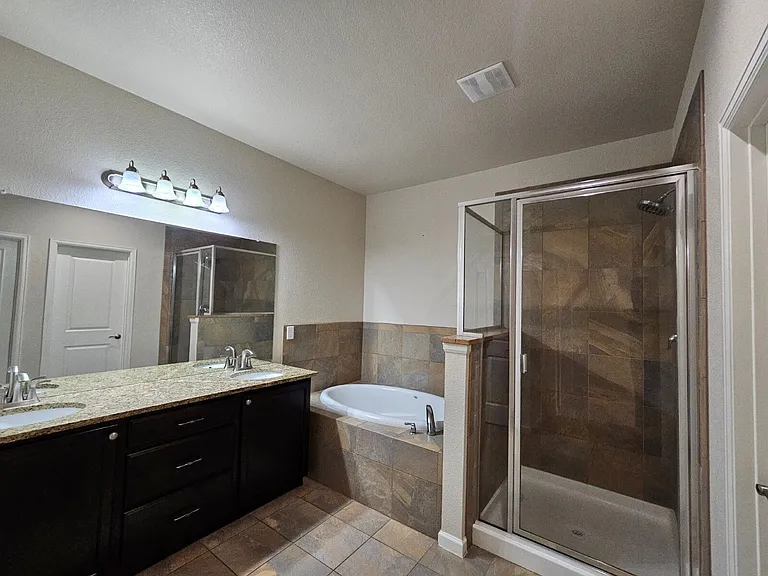 9071 E Phillips Dr — Photo 8
