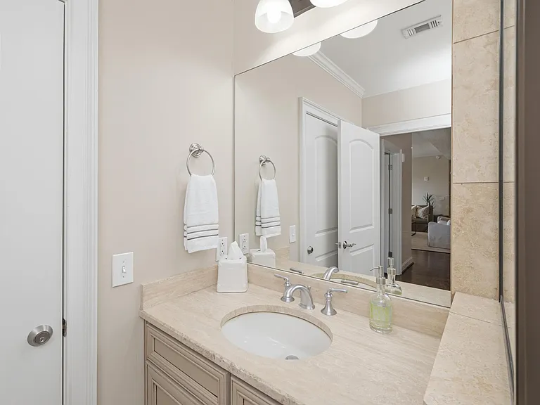 2600 Highland Ave S #701 — Photo 26