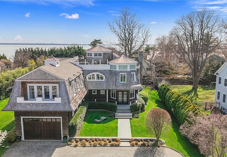 1st image of 1055 Seven Oaks Lane