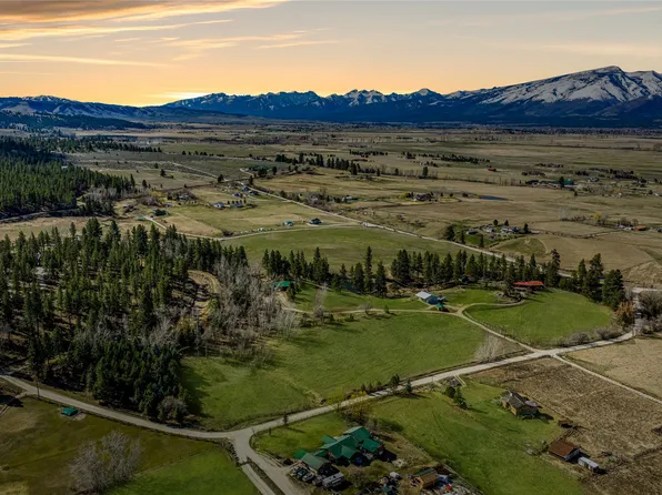 829 Weber Butte Trl, Corvallis, MT 59828