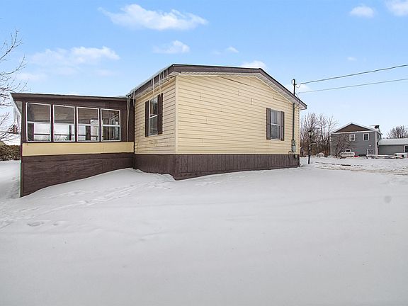 2nd image of 48 Maple Street