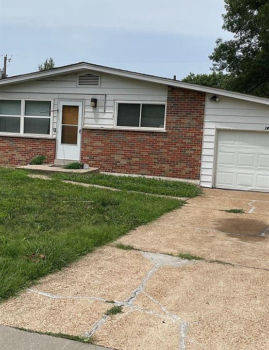 1st image of 1217 Senate Dr