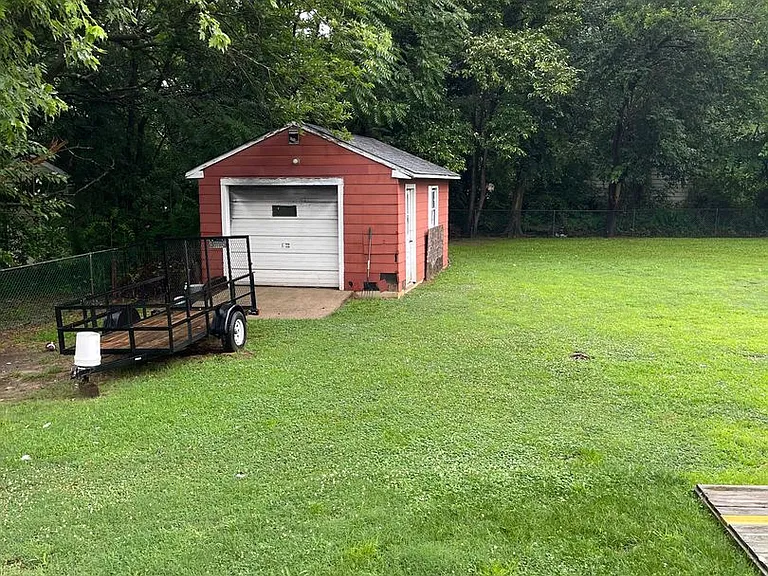 7259 Walnut Grove Rd — Photo 3