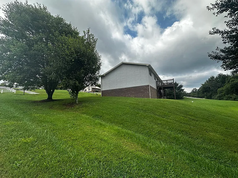 5297 Stuffel Rd — Photo 25
