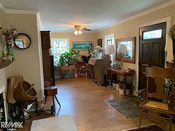 4th image of 22438 Pointe Dr