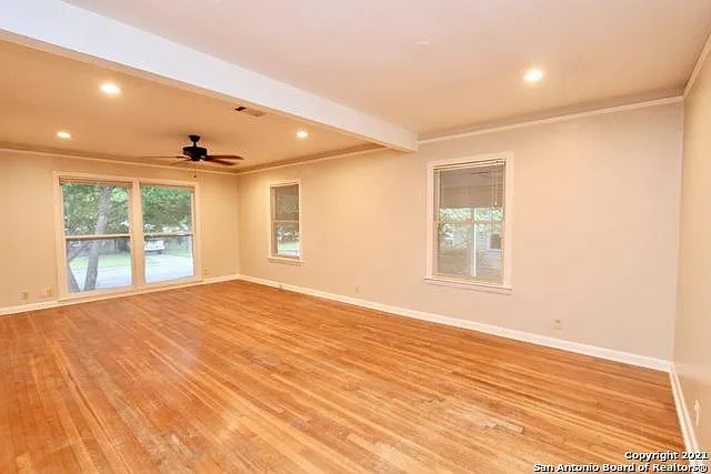 209 Lyman Dr — Photo 9