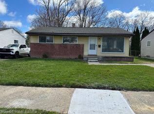 196 Carr St, Pontiac, MI 48342