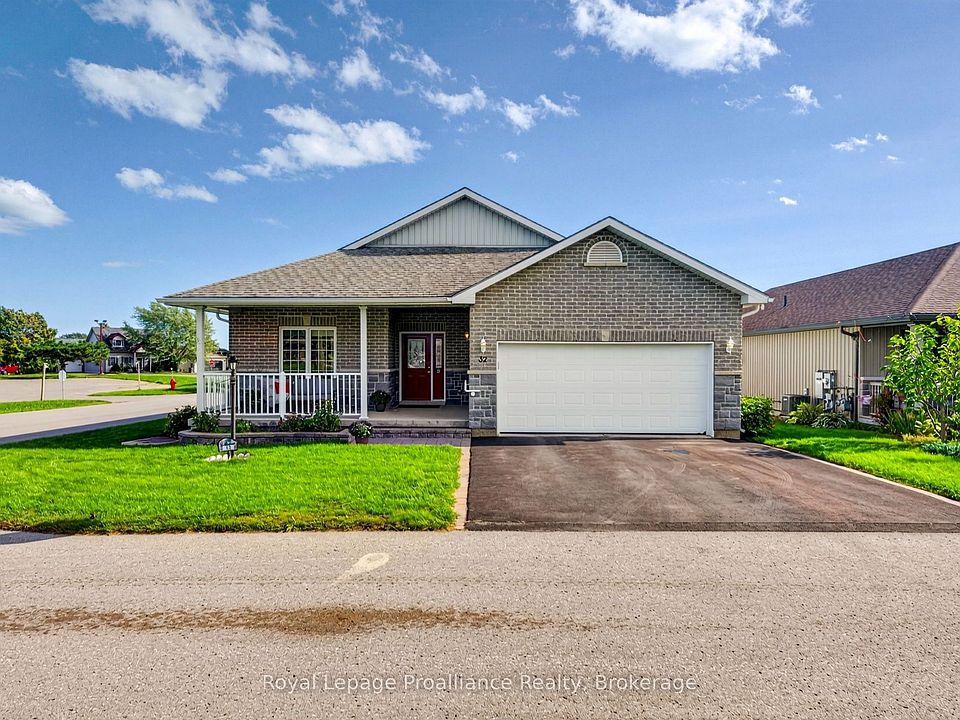 1st image of 32 Merrill Dr