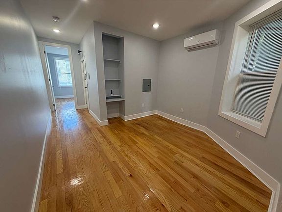 4th image of 407 61st St #1A