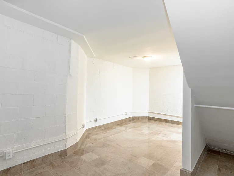 1014 N Gardner St #1015 — Photo 49