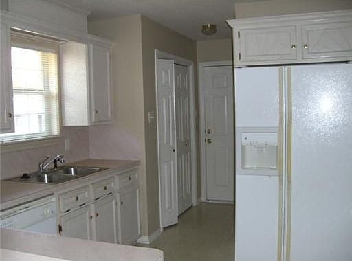 4th image of 3528 Graz Dr