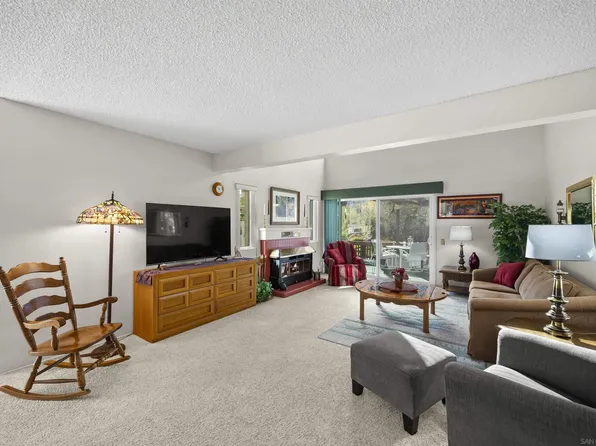 15858 Green Haven Ct, Ramona, CA 92065