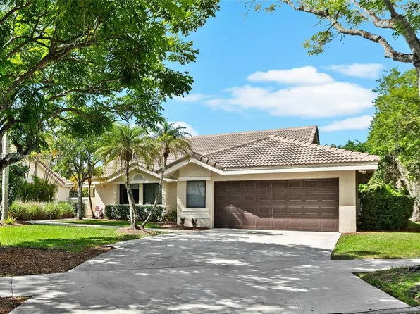 2000 Lakeshore Dr, Weston, FL 33326