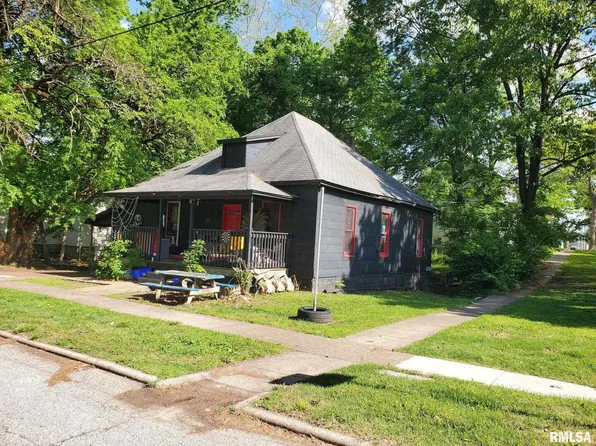 407 W Elm St, Carbondale, IL 62901