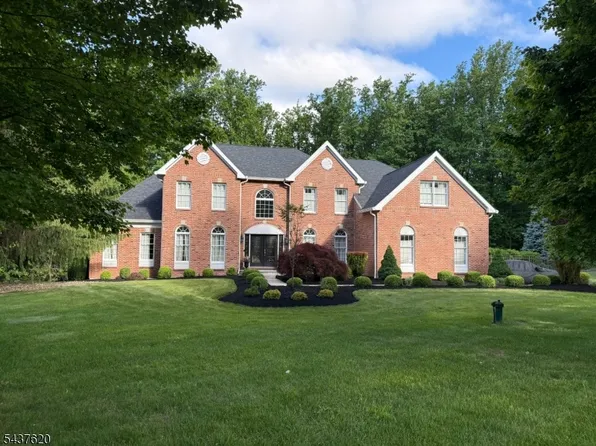 12 Wyckoff Rd, Bethlehem Twp., NJ 08827