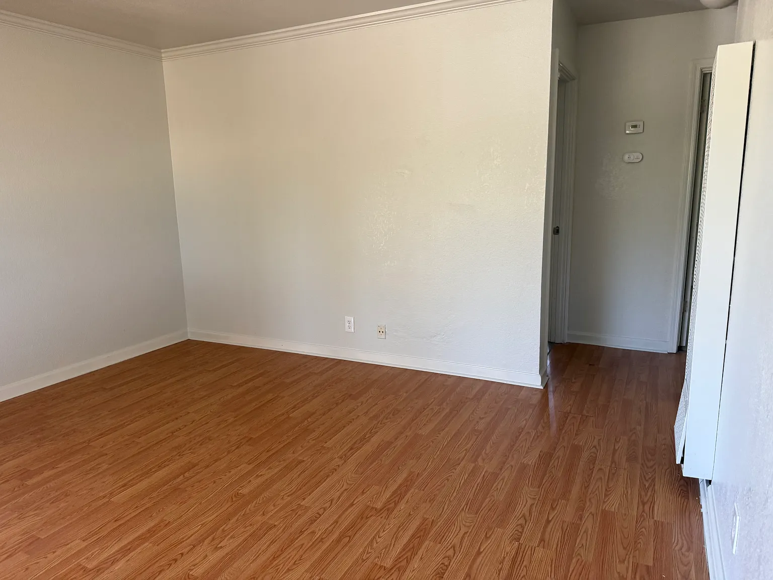 2 bed, $1,100 — Photo 3