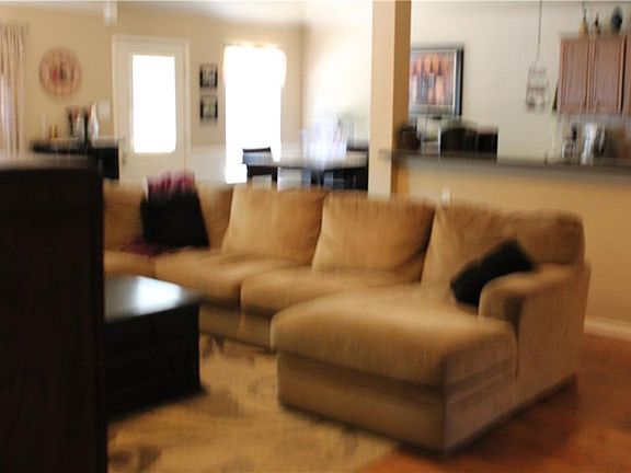 5th image of 3408 Heathcliff Dr