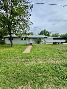 209 W 4th St, Miles, TX, 76861