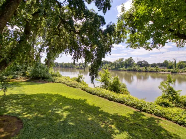 4625 Garden Hwy, Sacramento, CA 95837