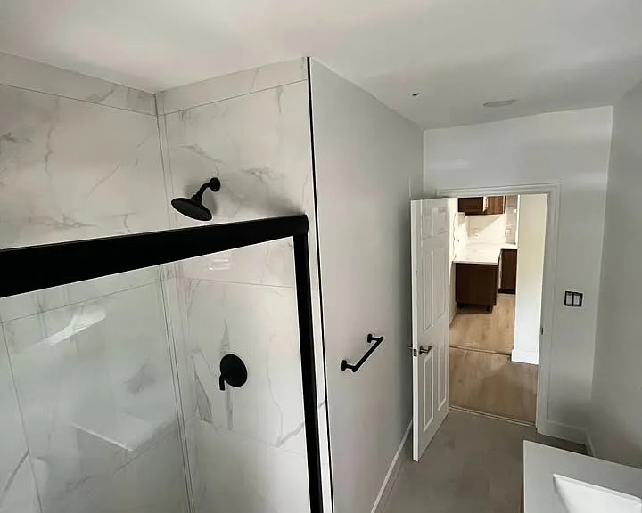 2292 SW 16th Ter #6 — Photo 6
