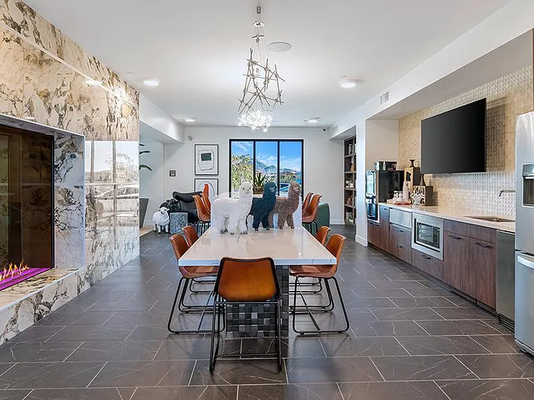 Kalon Luxury Apartments — Photo 16