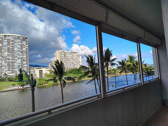 2nd image of 2015 Ala Wai Blvd