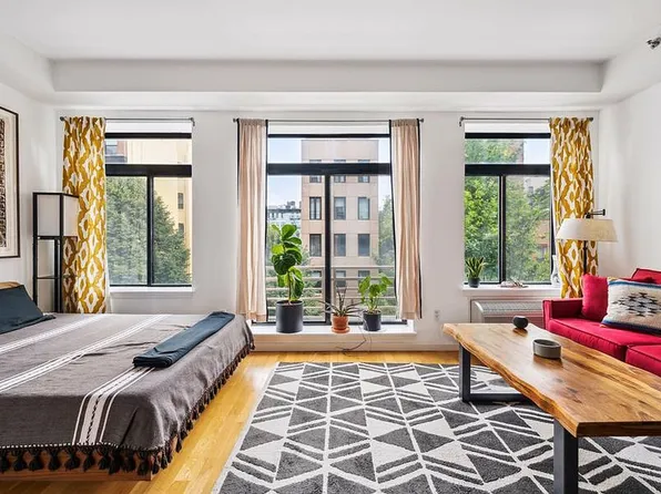 416 E 117th St APT 3B, New York, NY 10035