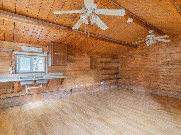 fairbanks-alaska-439189193 picture