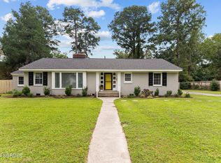 1807 Tryon Rd, New Bern, NC 28560
