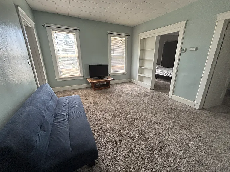 43 Margaret St #2R — Photo 4