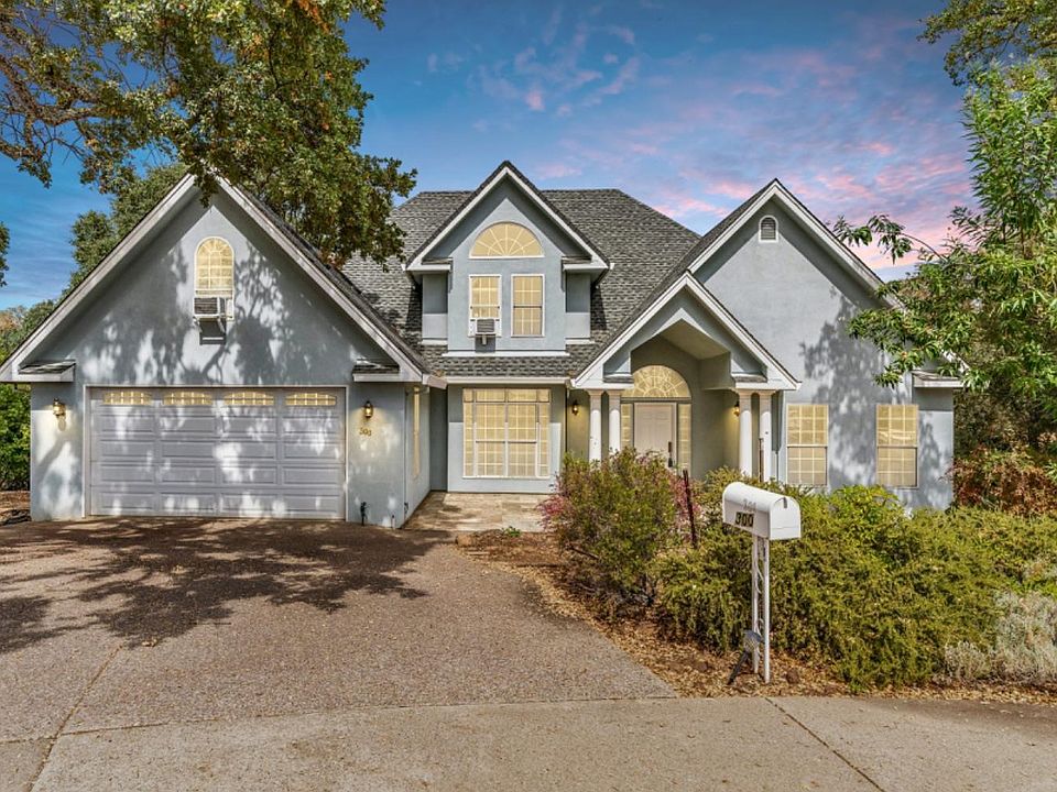 1st image of 300 California Dr