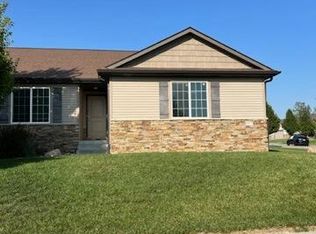 8948 S 72nd St, Lincoln, NE 68516