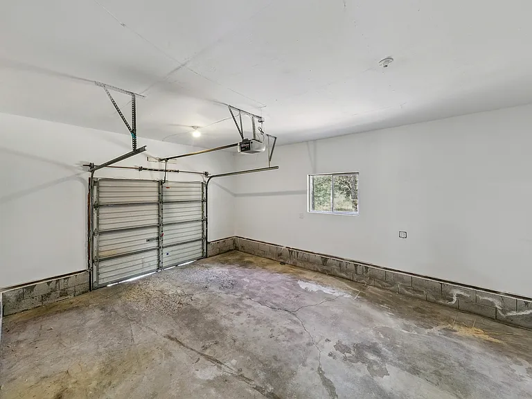 993 Woodchuck Ct — Photo 21