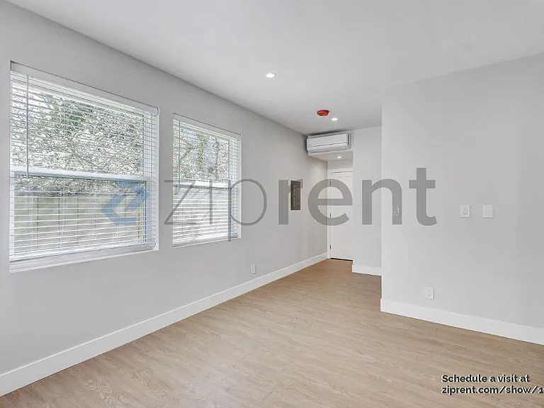 1559 9th Ave #A — Photo 3