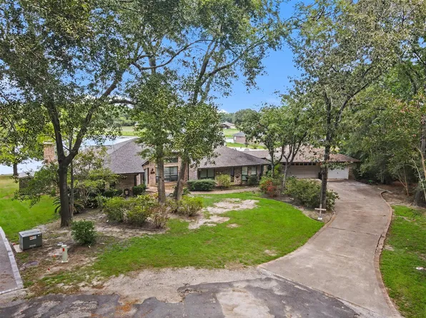 98 Glenheath Dr, Trinity, TX 75862