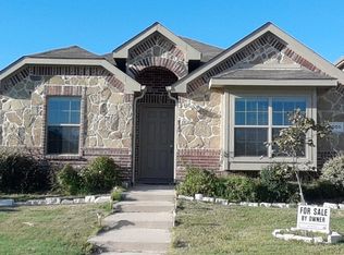 9005 Holliday Ln, Aubrey, TX 76227