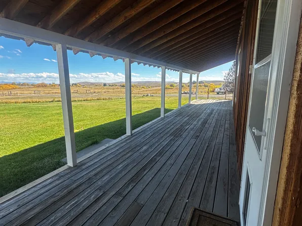 19 N Spotted Horse Rd, Pinedale, WY 82941