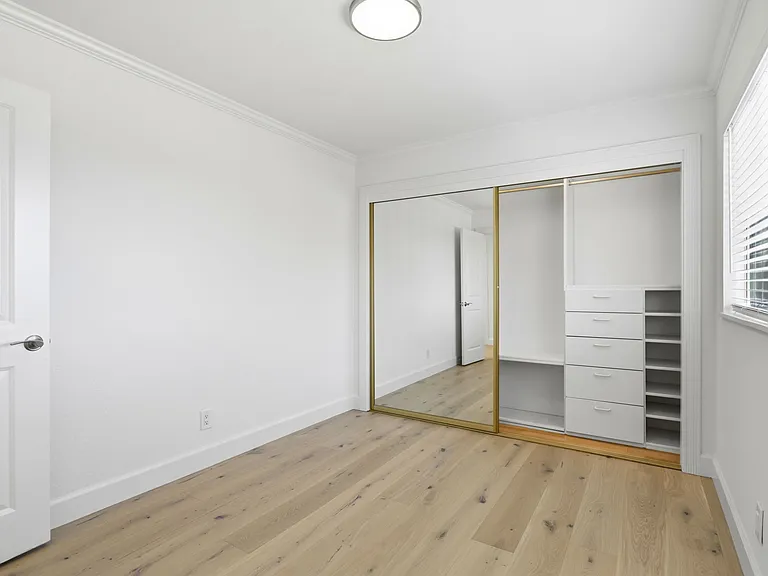 1104 Lautrec Ter — Photo 38