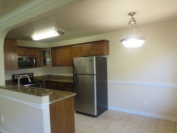 4th image of 792 Avocado Ave Unit 50