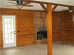 4th image of 152 Town & Country Ln