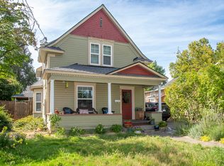 740 NE 8th St, Grants Pass, OR