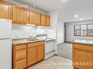881 Janesville St #5, Oregon, WI 53575