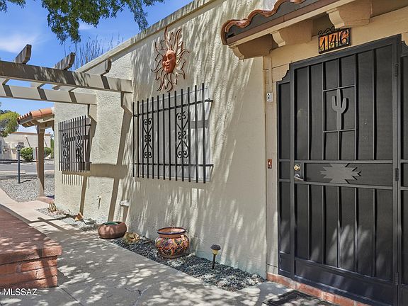 2nd image of 146 W Calle Del Ano
