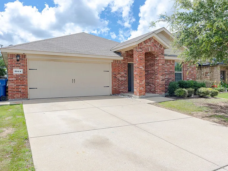 2544 Saldana Dr — Photo 26