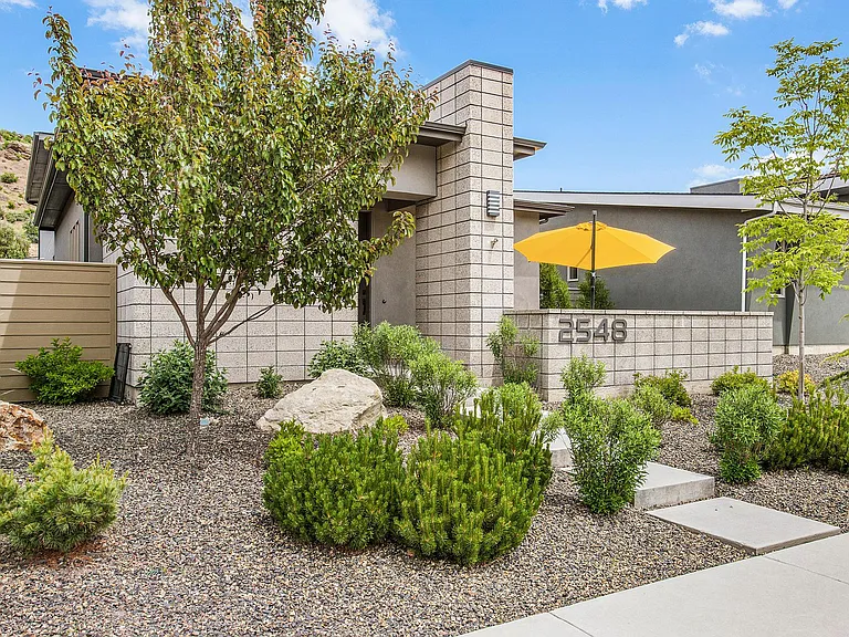 2548 E Warm Springs Ave — Photo 6