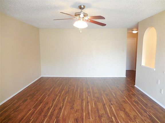 5th image of 5315 Prince Dr
