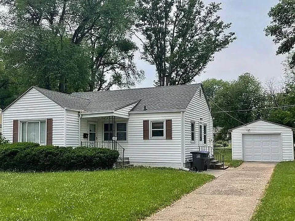 1st image of 1612 62nd St